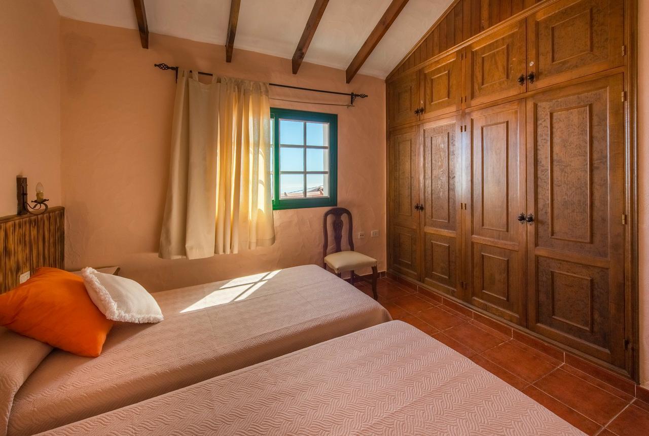 Casa Tia Estebana Isora ภายนอก รูปภาพ
